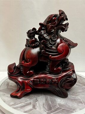 Vintage Chinese Foo Dog Guardian Lion Statue Red Resin Feng Shui Figurine